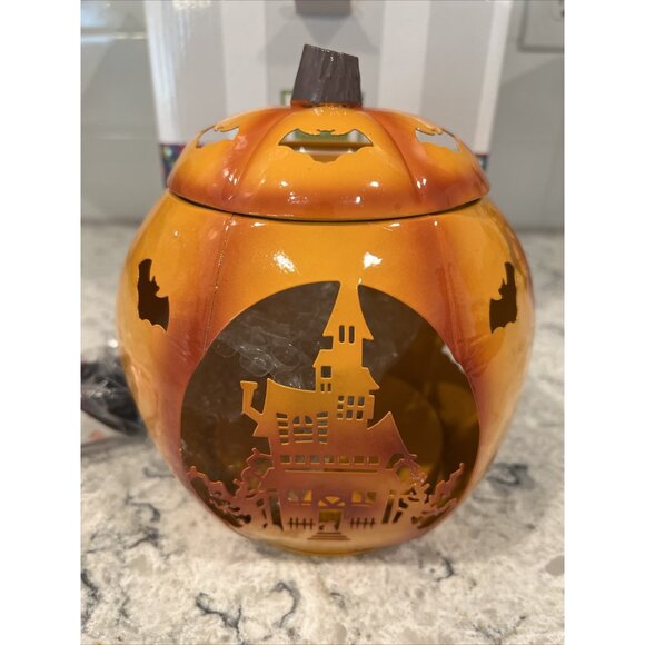 Scentsy Paranormal Pumpkin Full Size Warmer Sold Out Harvest Collection 2021 New - Picture 2 of 6
